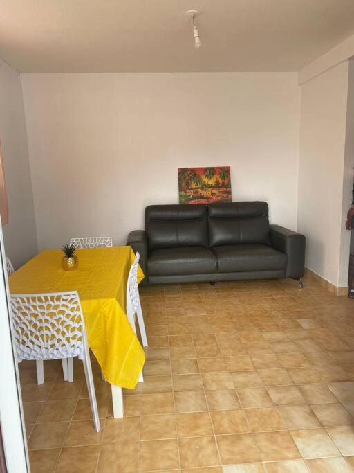 Appartement à proximité de la plage du bourg ! Sainte-Anne  Exterior foto
