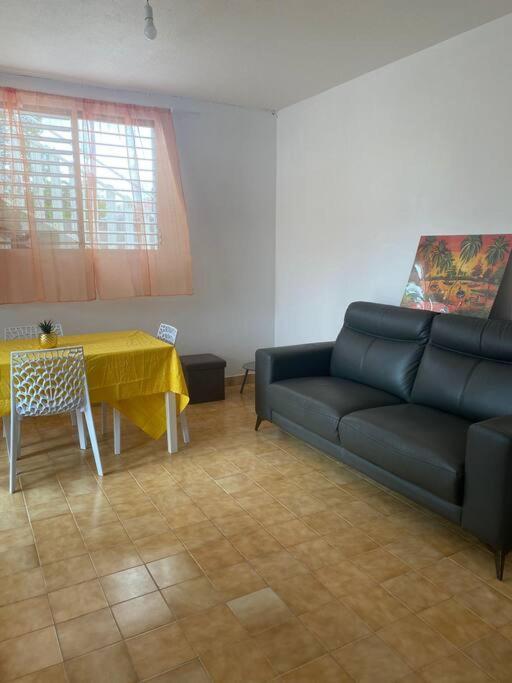 Appartement à proximité de la plage du bourg ! Sainte-Anne  Exterior foto